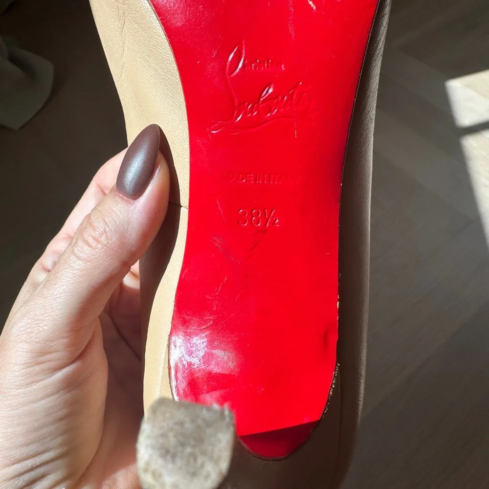 Christian Louboutin Apostrophy Pump
100 mm Pumps - Nappa leather - Blush - Picture 4 of 7